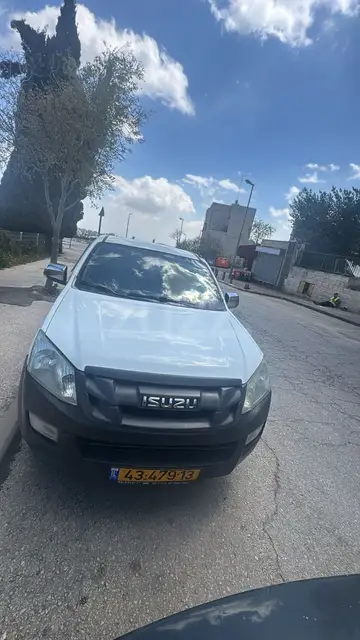 איסוזו PICK-UP S 2012